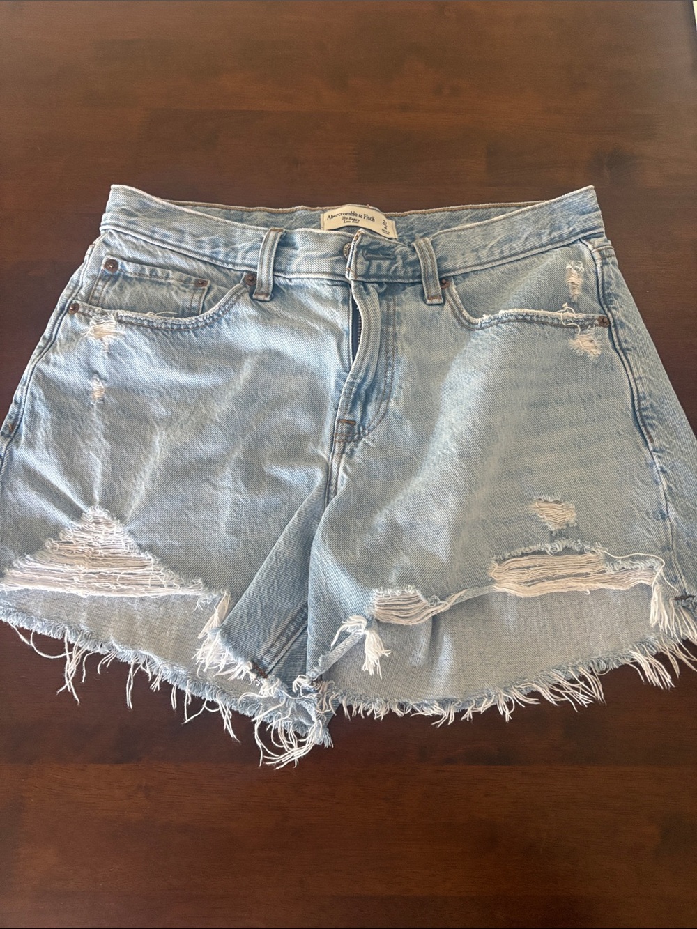 Abercrombie and Fitch Baggy Low Rise Denim Shorts - Size 27